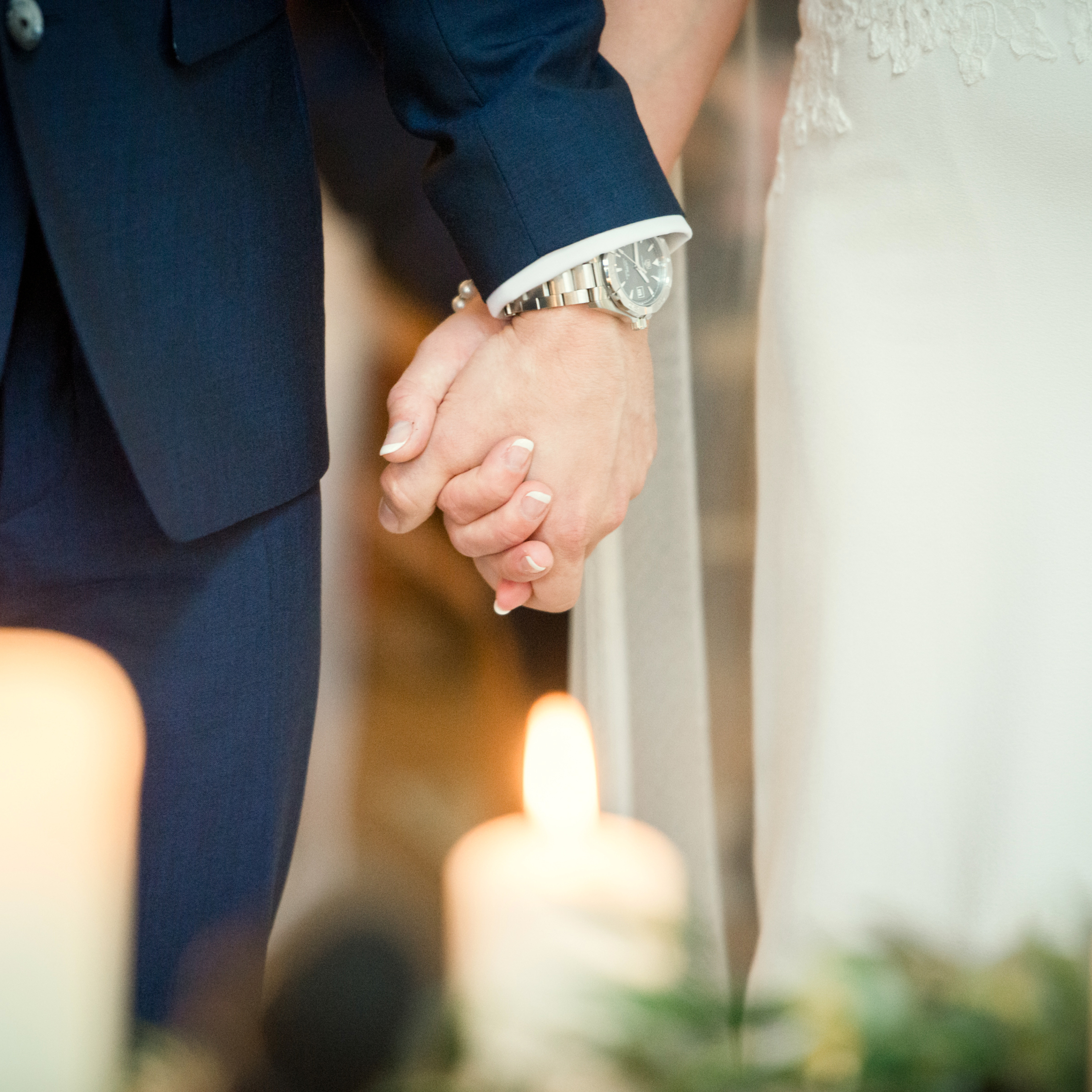 4 Ways to Make Your Wedding Photos More Creative wedding details