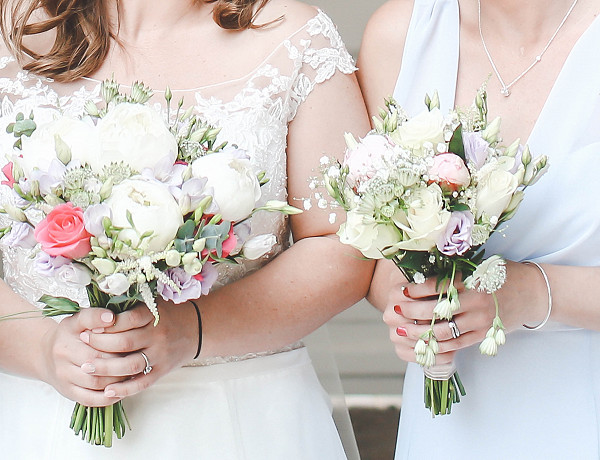 5 Most Popular Bridal Bouquet Flowers for a Wedding in Bristol