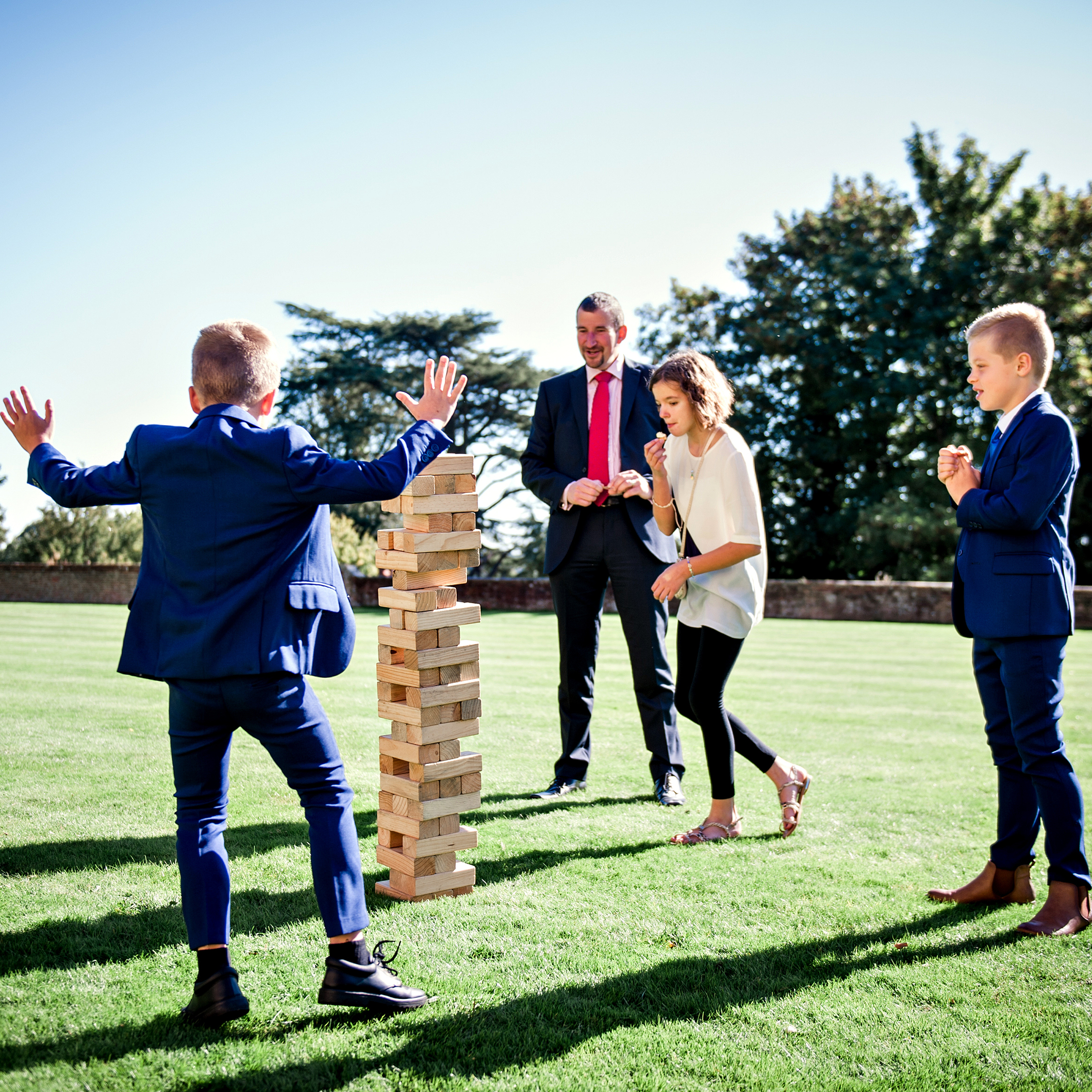 Creative Ways to Entertain Your Wedding Guests, giant wedding games