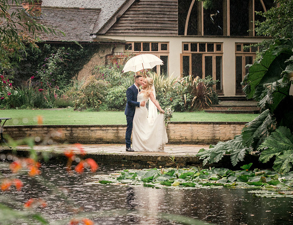How to plan for rain on your wedding day