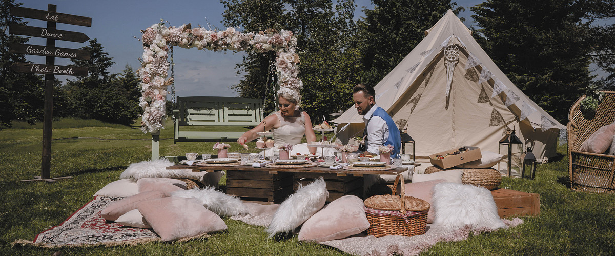 Vintage 1940s Tea Party Wedding