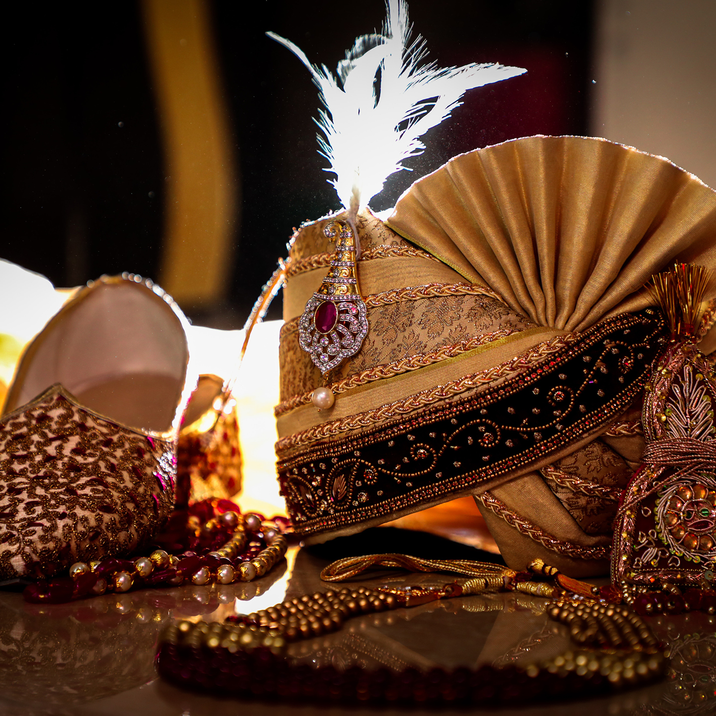 Wedding decorations with feathers, sikh groom saafa, saafa with feather