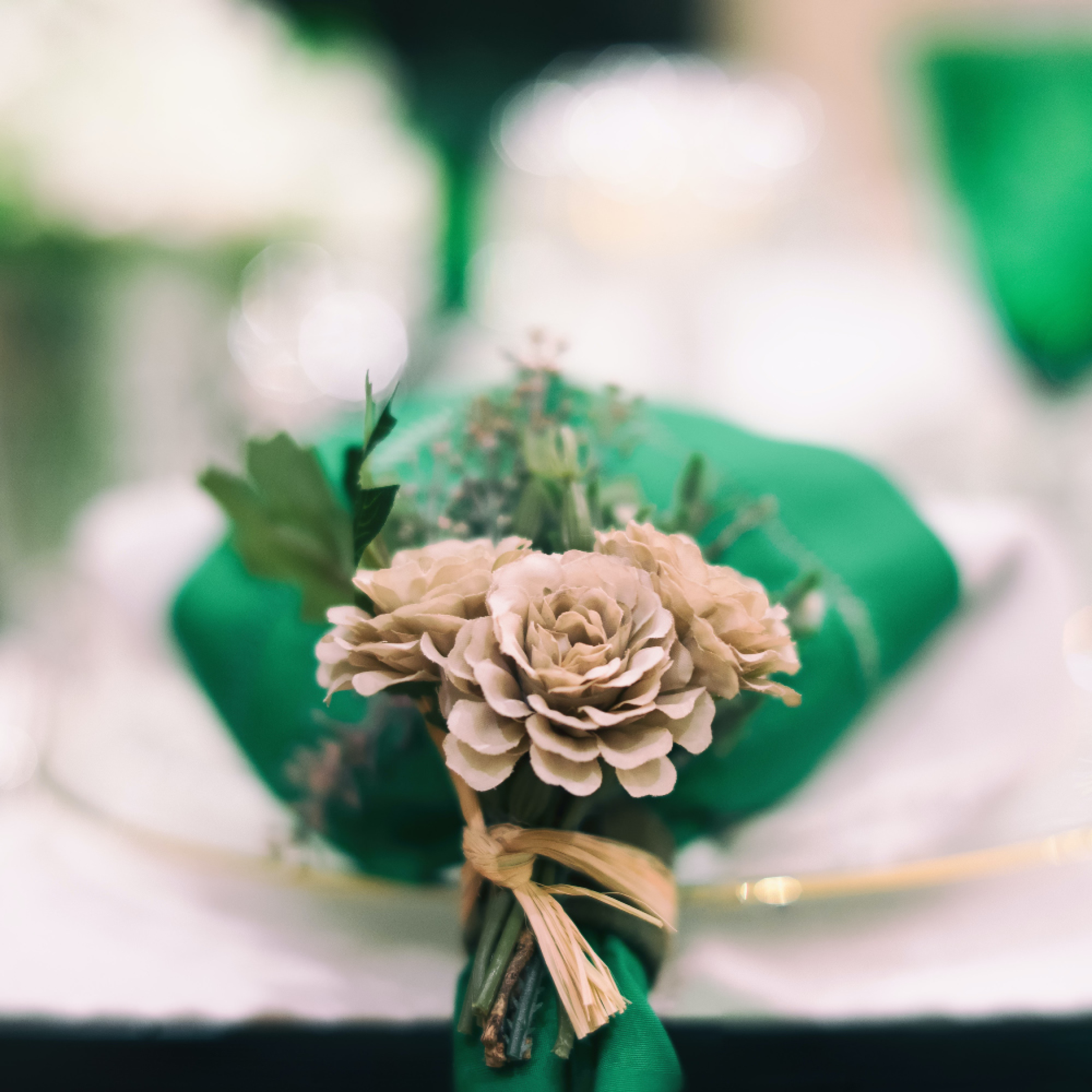Wedding details to impress guests, flower at wedding table place