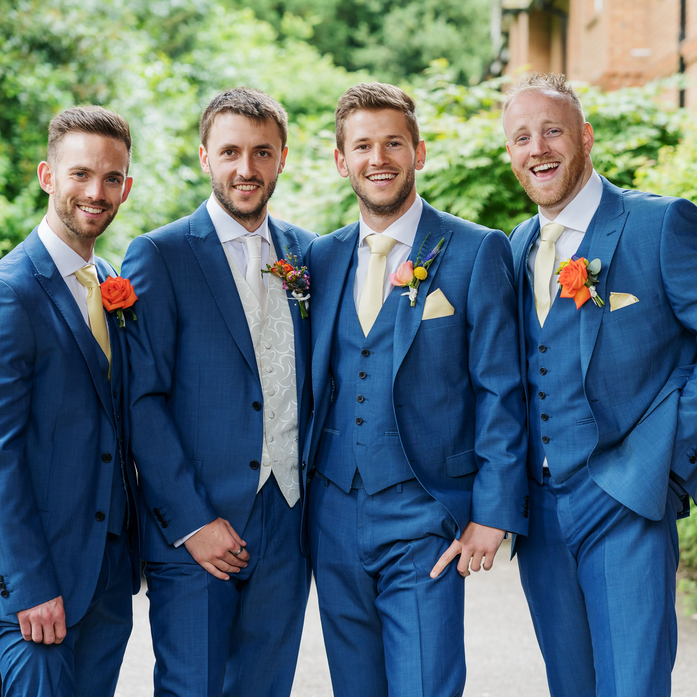 What do groomsmen do, bridal party, wedding party jobs